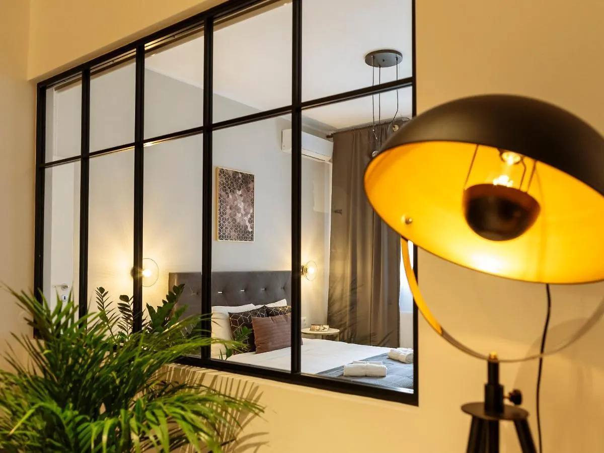 Bright 3Br Flat - Top Location - Green View Balcony Bucharest 0*,  Romania