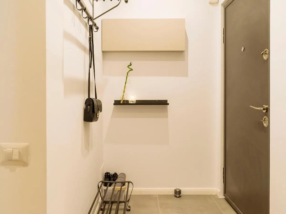 Bright 3Br Flat - Top Location - Green View Balcony Bucharest 0*,