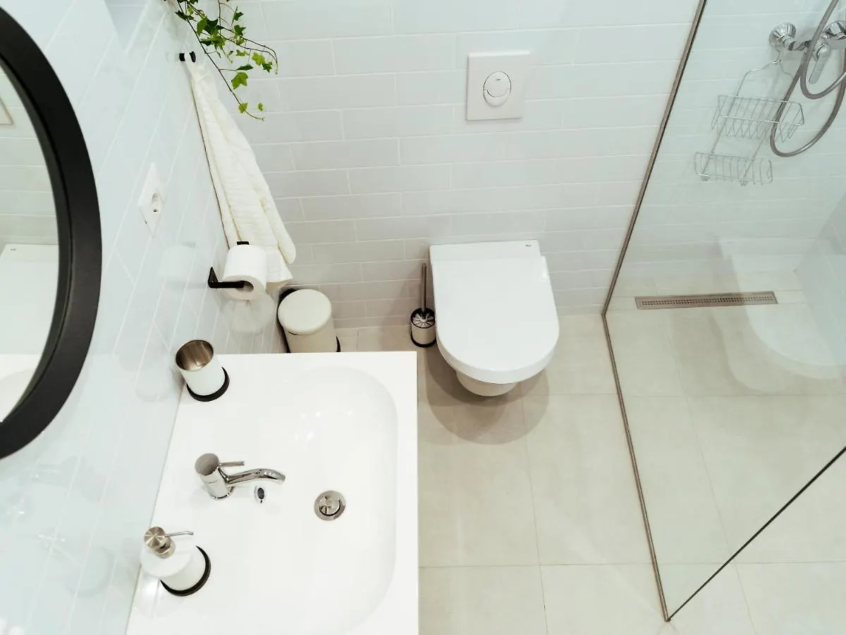 Bright 3Br Flat - Top Location - Green View Balcony Bucharest 0*,  Romania