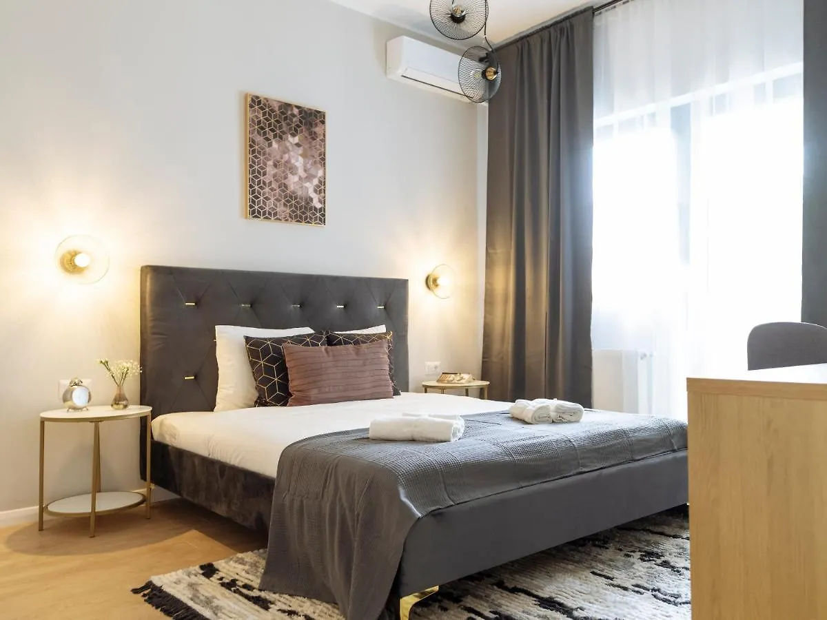 Bright 3Br Flat - Top Location - Green View Balcony Bucharest 0*,