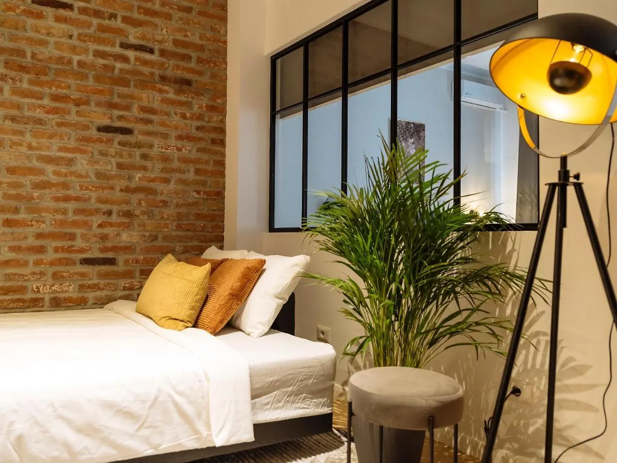 Bright 3Br Flat - Top Location - Green View Balcony Bucharest Apartment
