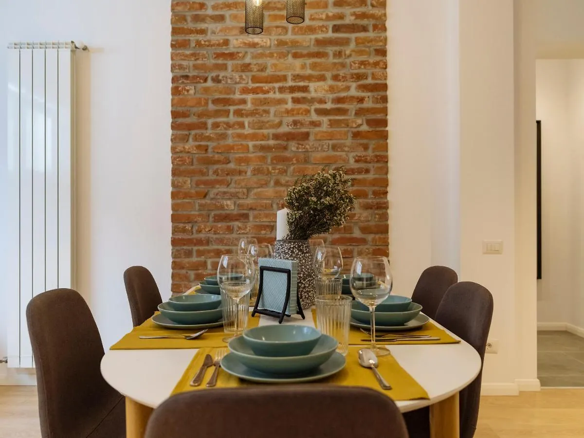 Apartment Bright 3Br Flat - Top Location - Green View Balcony Bucharest Romania
